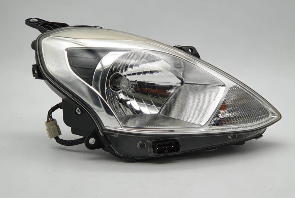 Headlight Assembly - Right 2