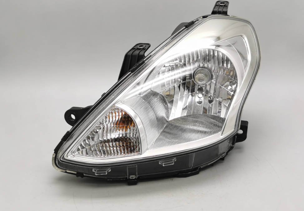 Headlight Assembly - Right 1